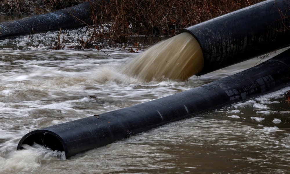 Why Professional Sewage Cleanup Is Essential for Safety